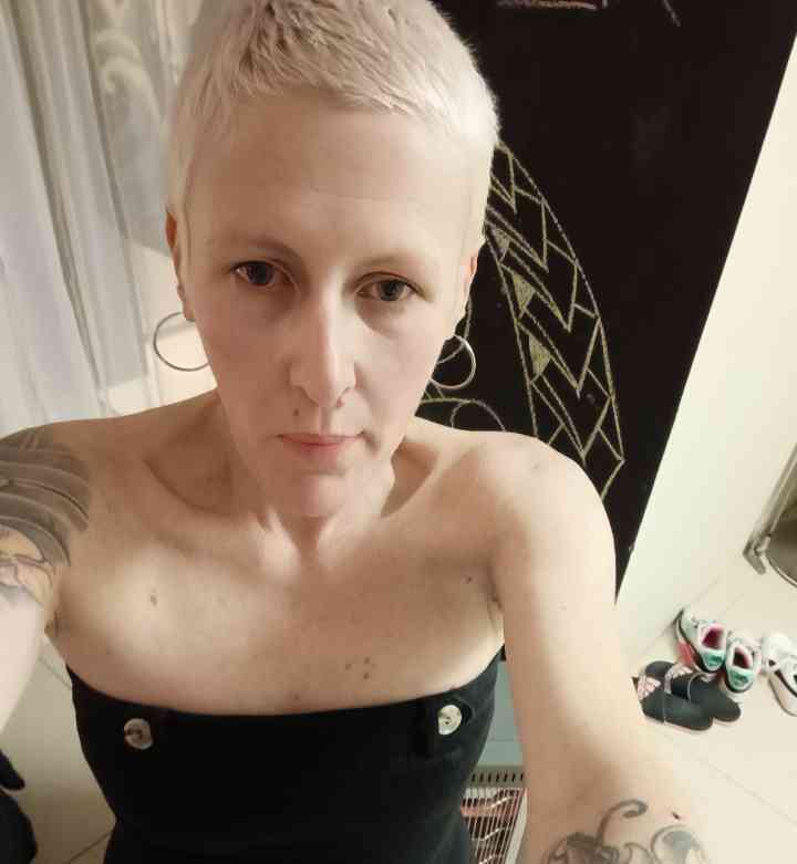 Woman charged after man allegedly struck with hammer in Sydney hospital