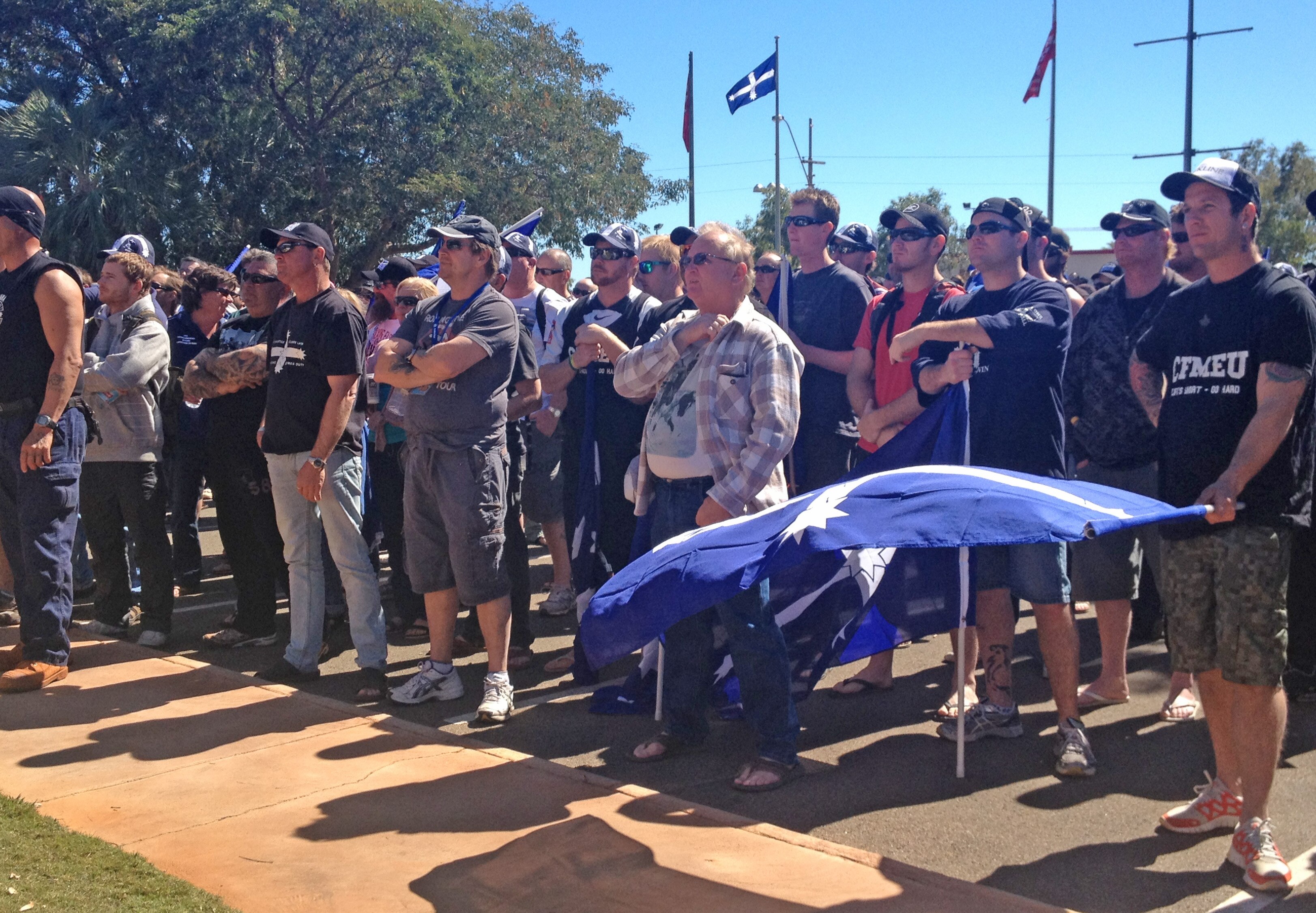 Unionists rally over moves to use foreign workers - ABC News