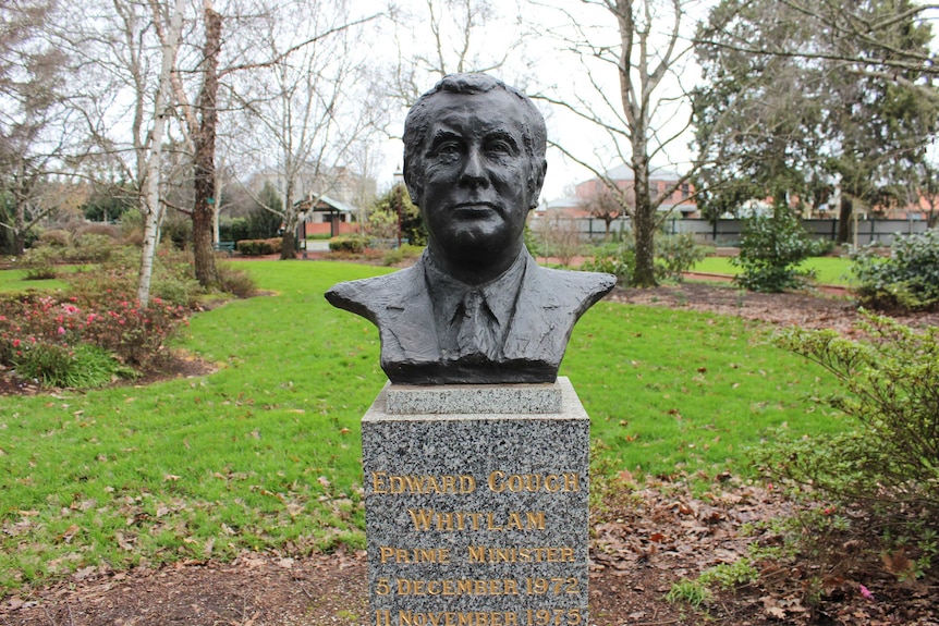 Gough Whitlam bust in ballarat