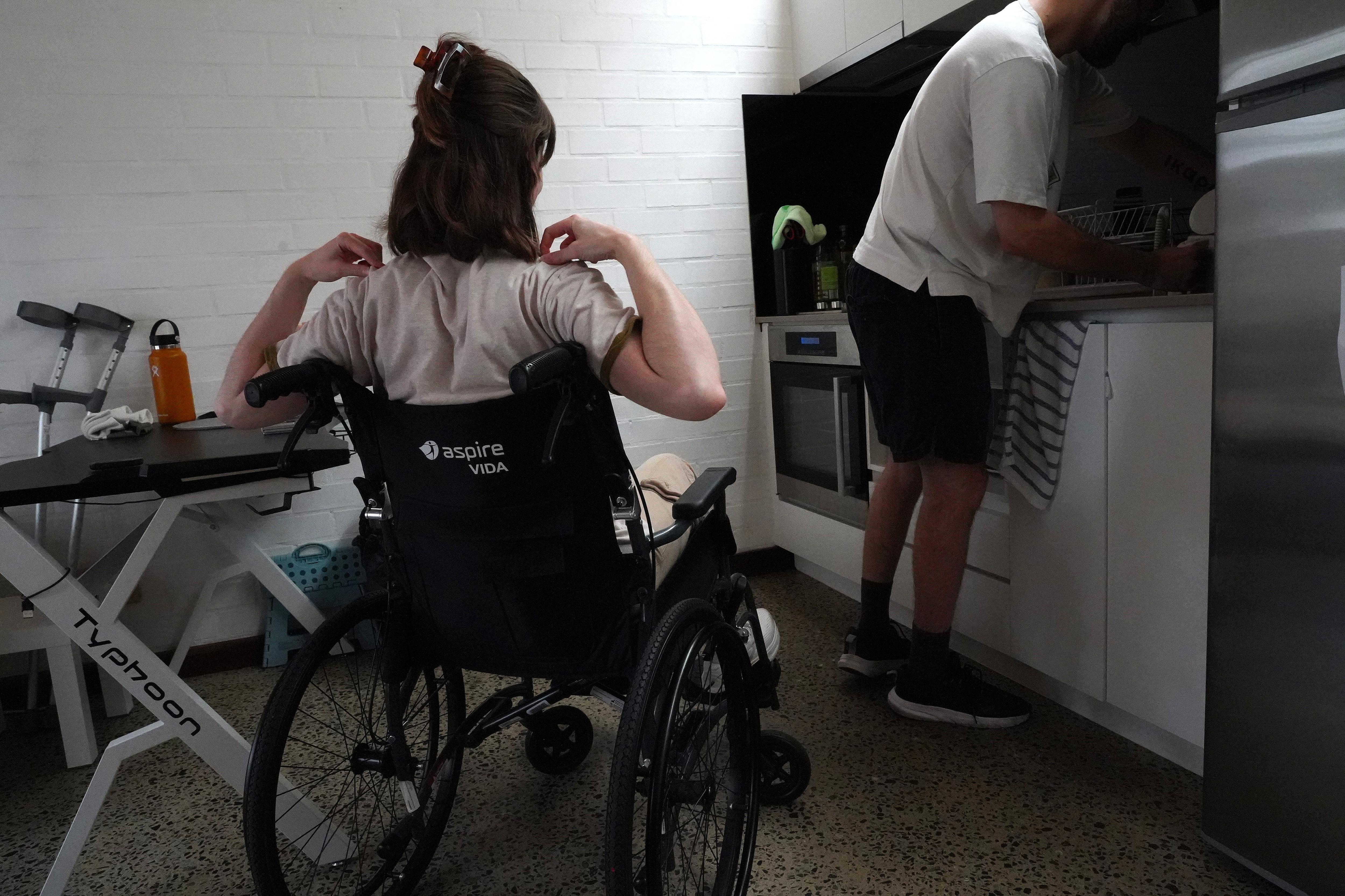 Carers close to 'breaking point' as support services buckle under demand