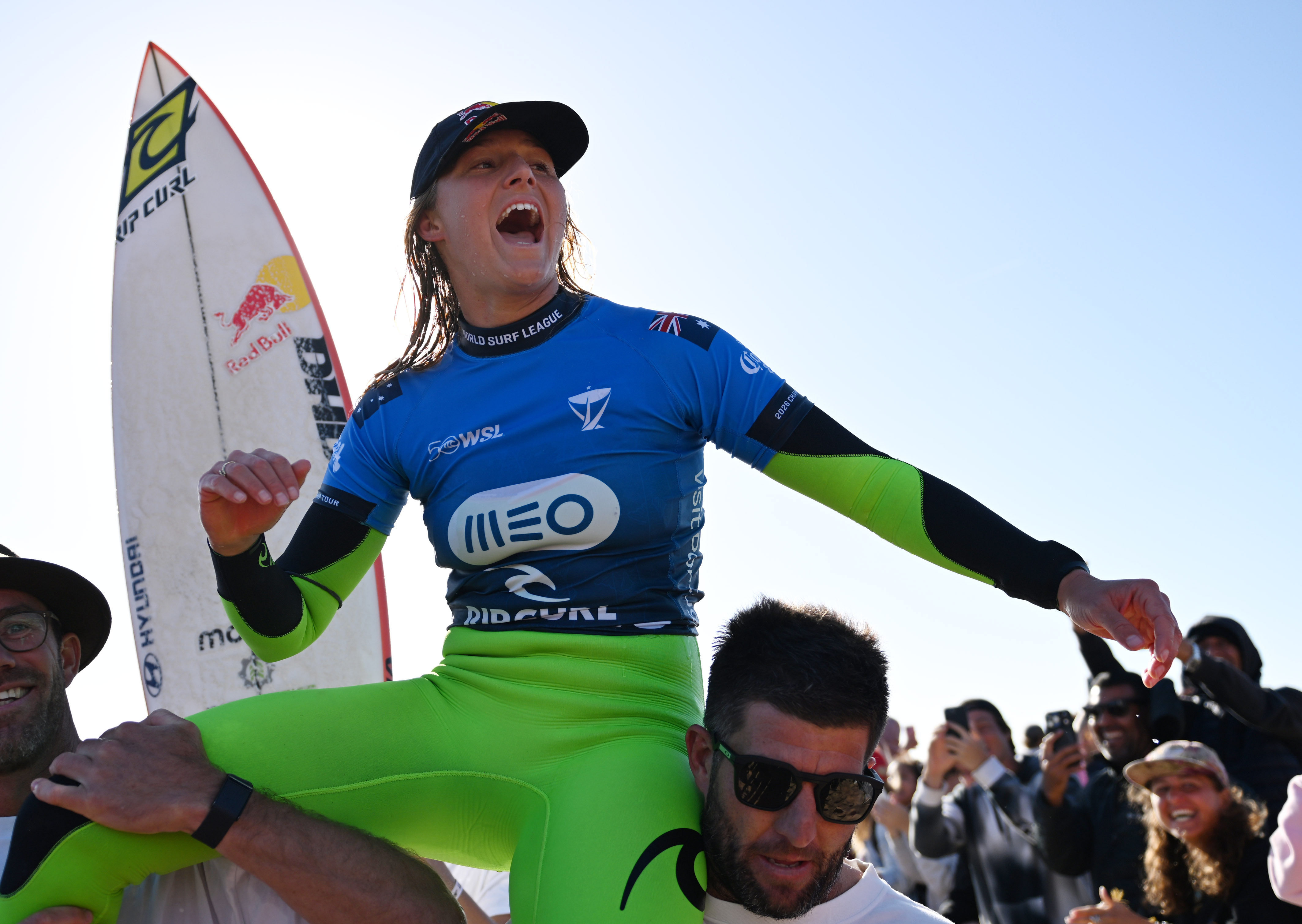 Aussie Picklum aglow on top of WSL standings after Portugal win