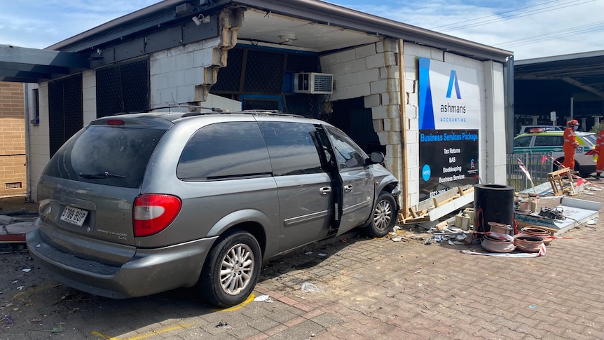 Van with tandoori ovens