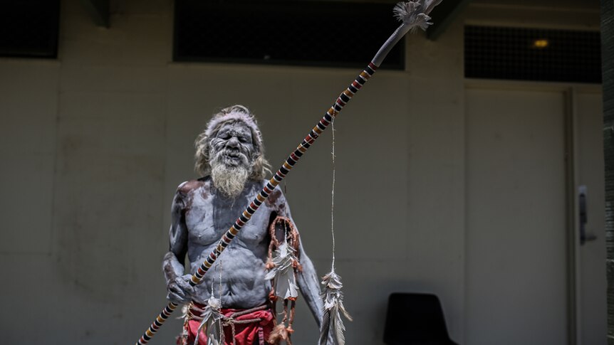 Aboriginal elder Gali Yalkarriwuy Gurruwiwi with the sacred Banumbirr