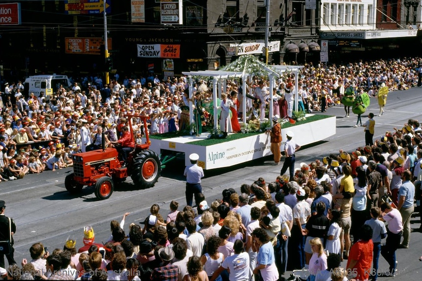 An old photo of a parade float
