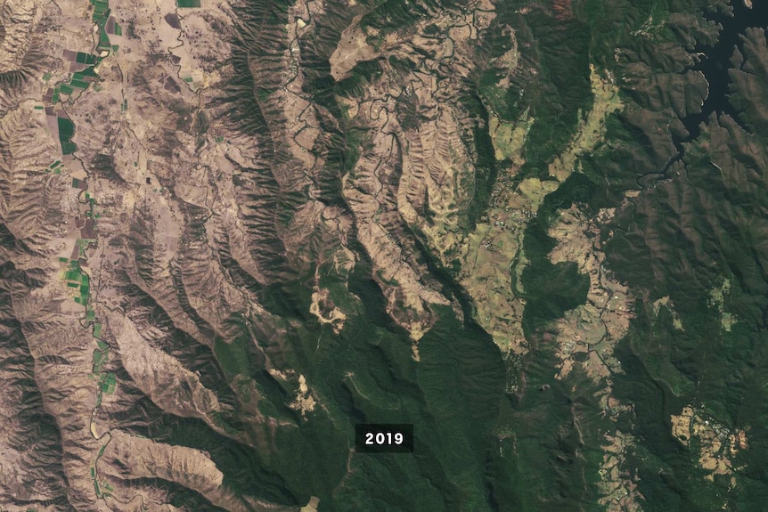 Satellite imagery of Lamington National Park
