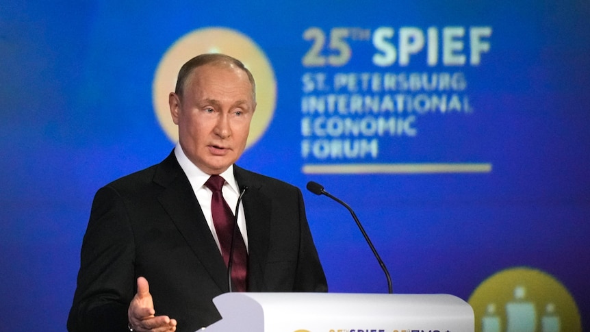 APN Putin on the West (1)