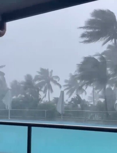 View from the Reef View Hotel on Hamilton Island - ABC News