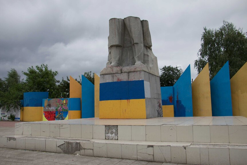 Destroyed Soviet monument in central Lisichansk