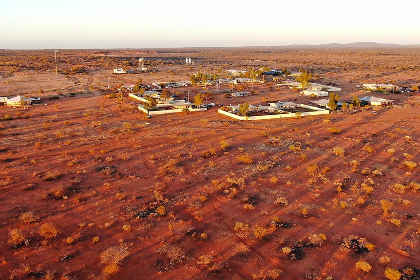 An aerial picture of an Aboriginal community.