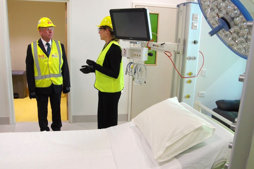 Children's hospital intensive care room