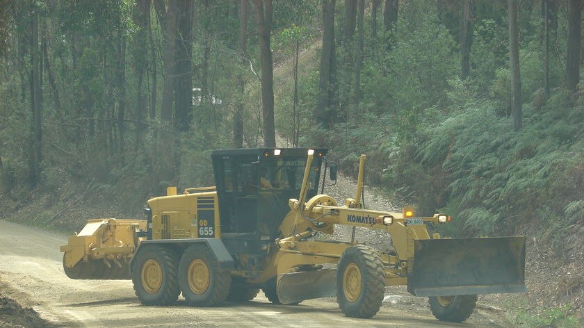 bushfire bulldozer January 2008