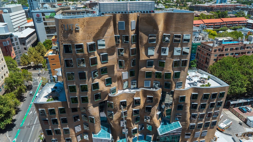 UTS 'paperbag' building