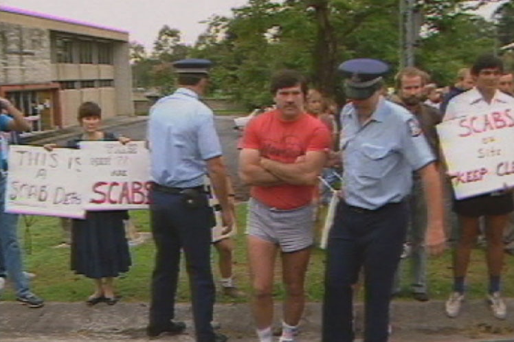 Police arrest people protesting about sacking of 1,000 SEQEB workers in Brisbane in 1985.