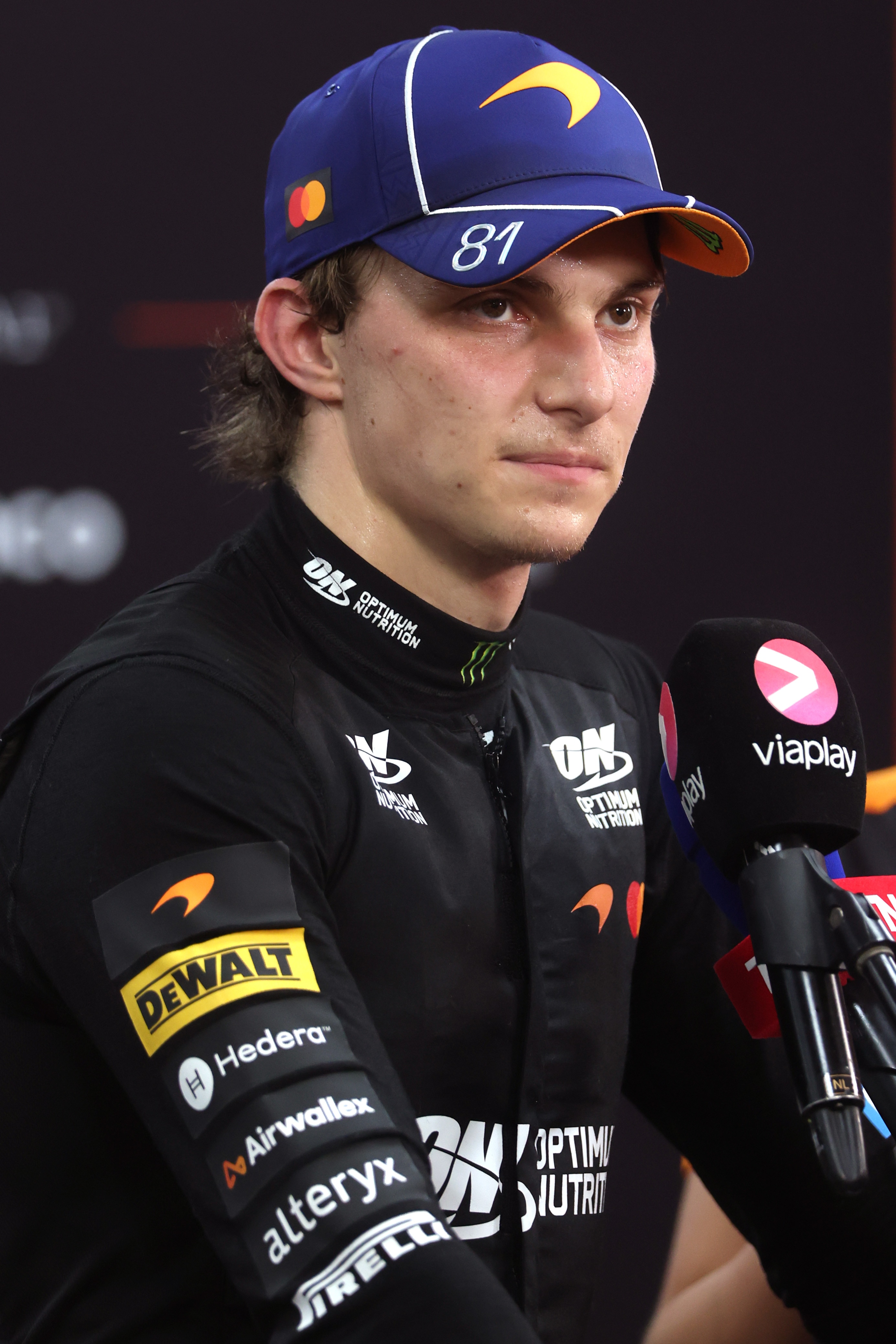 Norris and Piastri collide in Singapore Sprint finale