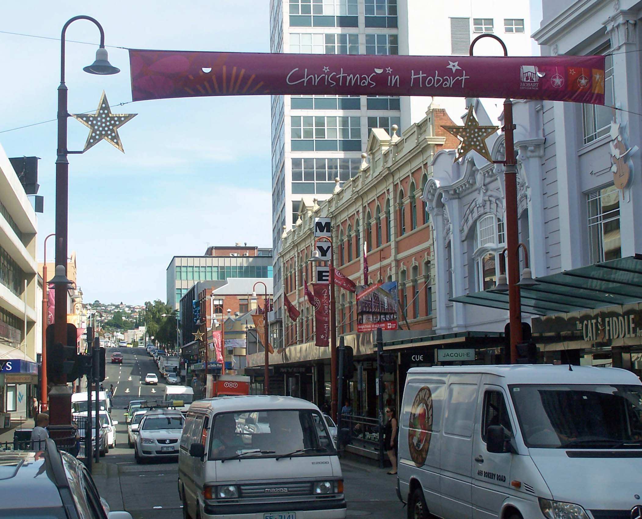 Hobart's 35,000 'modern and trendy' Christmas tree panned on social