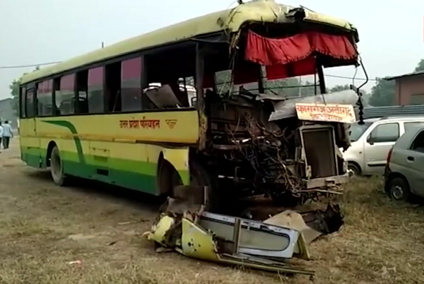 An Indian bus with a heavily damaged front.