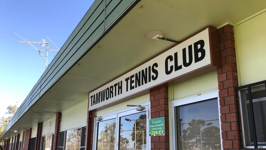 Tamworth tennis club front door sign