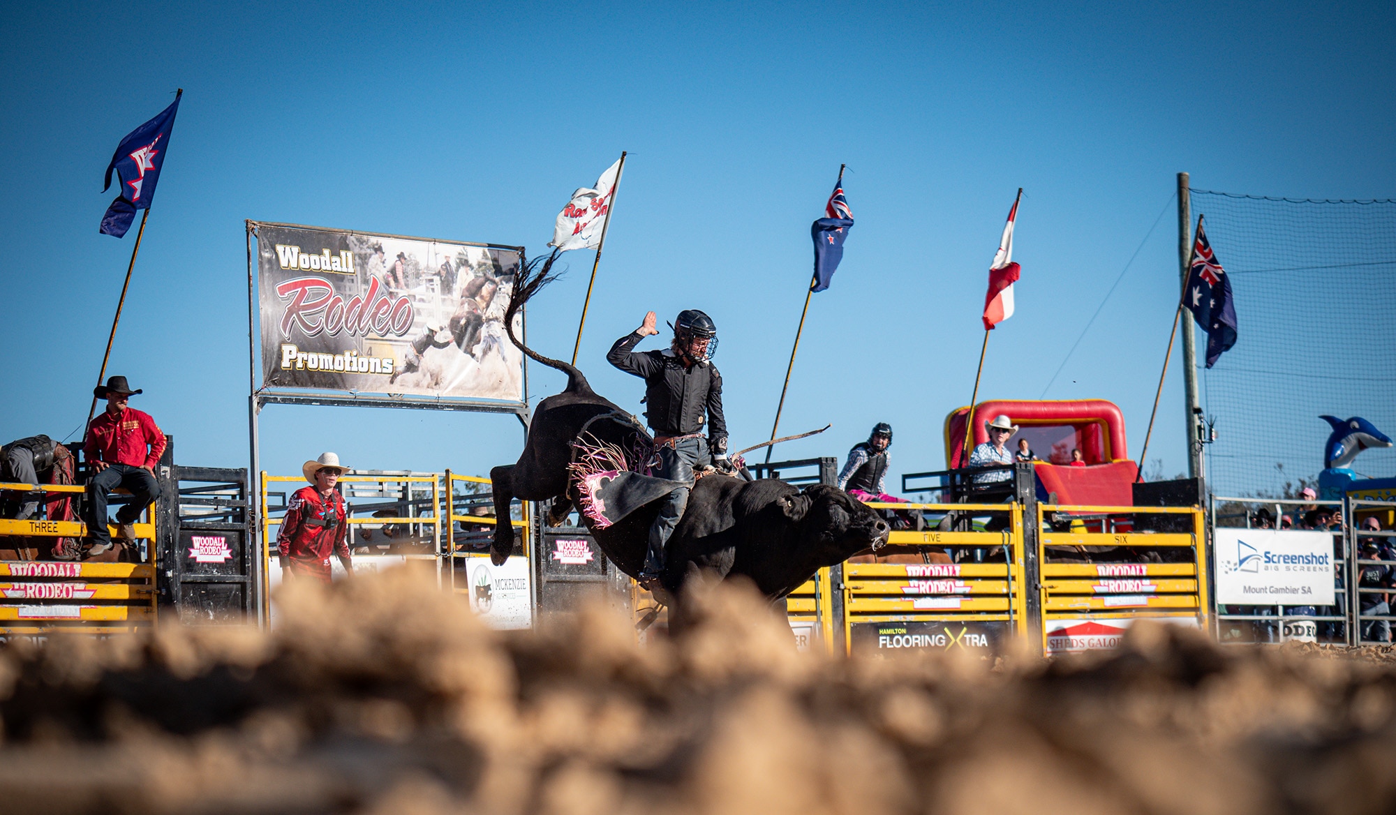 Bullrider wide near sand