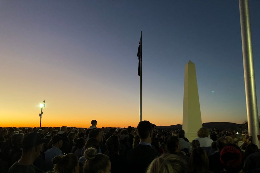 Crowds at the Alice Springs dawn service.