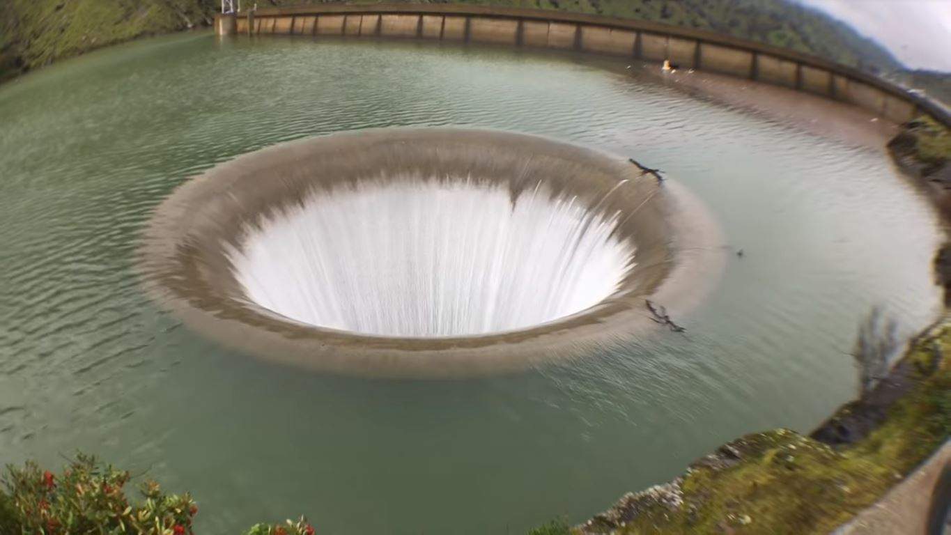 Bird Sucked Into Massive Lake Berryessa Glory Hole Comes Out The Other End And Flies Away Abc News