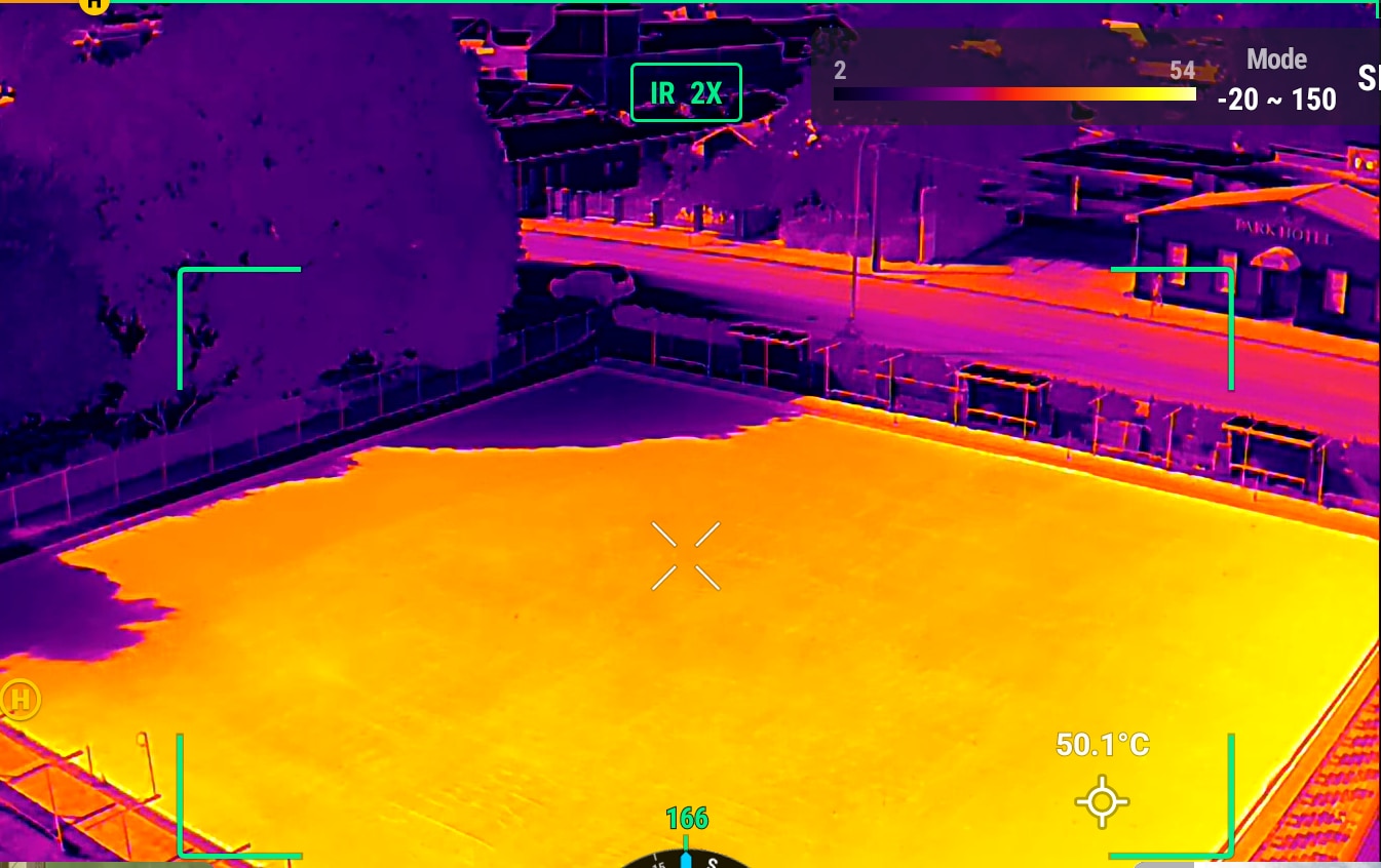 'Unbelievable' urban bowling green temperature stuns emergency services