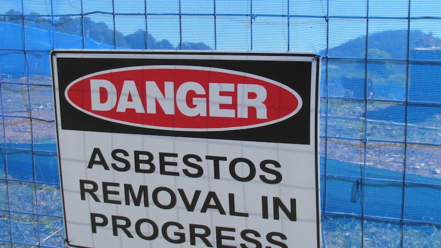 Warning sign about asbestos