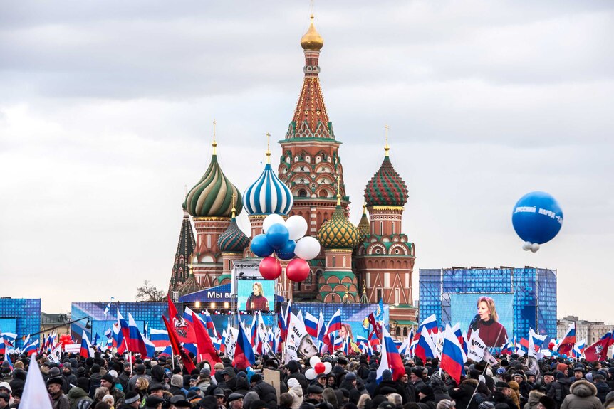 Pro-Kremlin activists rally at Red Square in Moscow