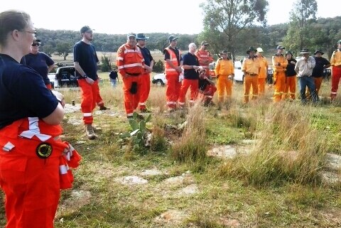 The search team at debrief after locating missing man, Bob Baihn in the NSW Hunter Valley.