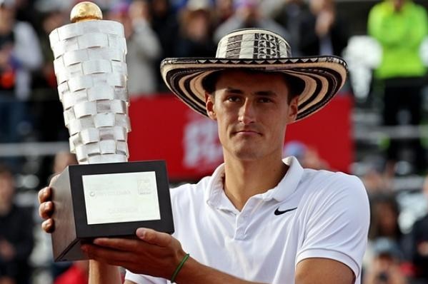 Tomic wins in Bogota