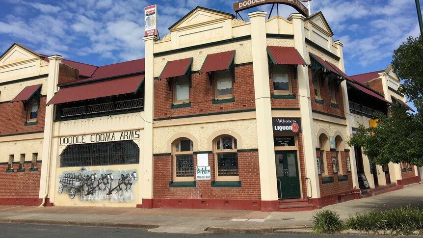 The Doodle Cooma Arms Hotel in Henty