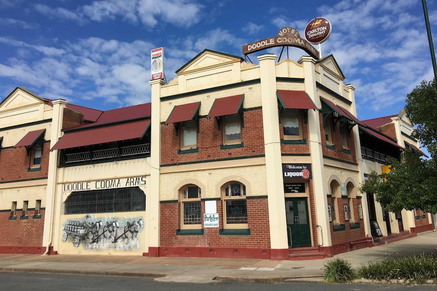 The Doodle Cooma Arms Hotel in Henty