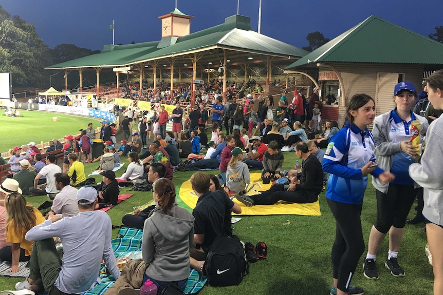 Crowds gather at North Sydney Oval