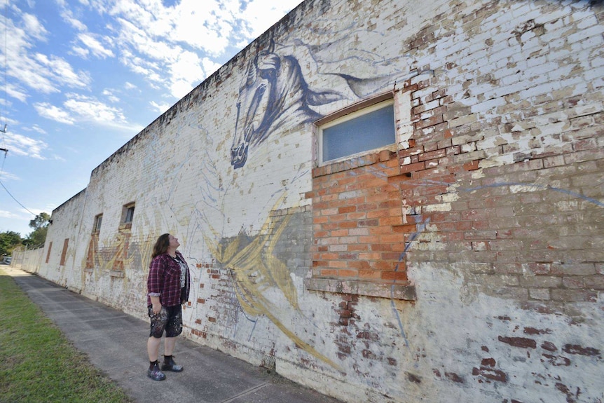 Kaff-eine painting at the Wall to Wall Festival in Benalla, Victoria