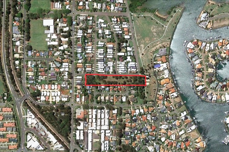 Aerial photo showing parcel of land in red with koala habitat at Cowley Street at Ormiston, east of Brisbane