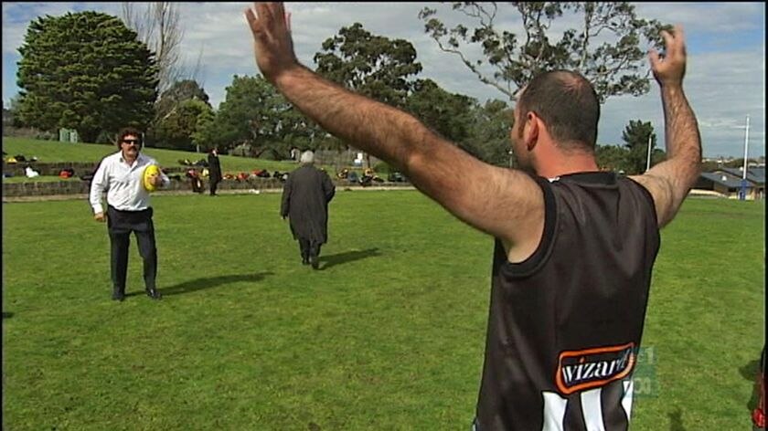 Former Brownlow medalist Robert Dipierdomenico is coaching the Peace Team from the Middle East.