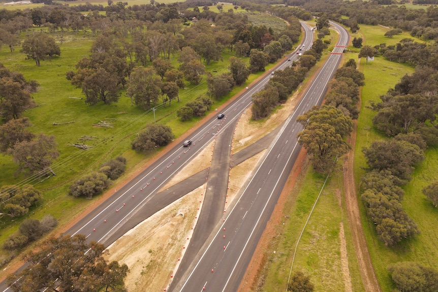 vue par drone d'une route