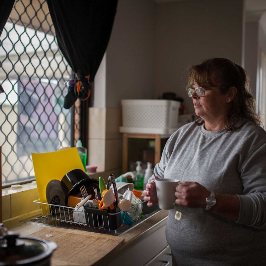 Kalgoorlie cashless welfare card recipient Gloria Smith stands in her kitchen.