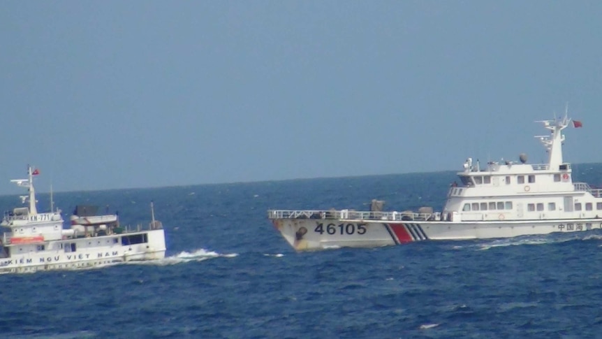 Chinese ship follows Vietnamese coastguard in the South China Sea