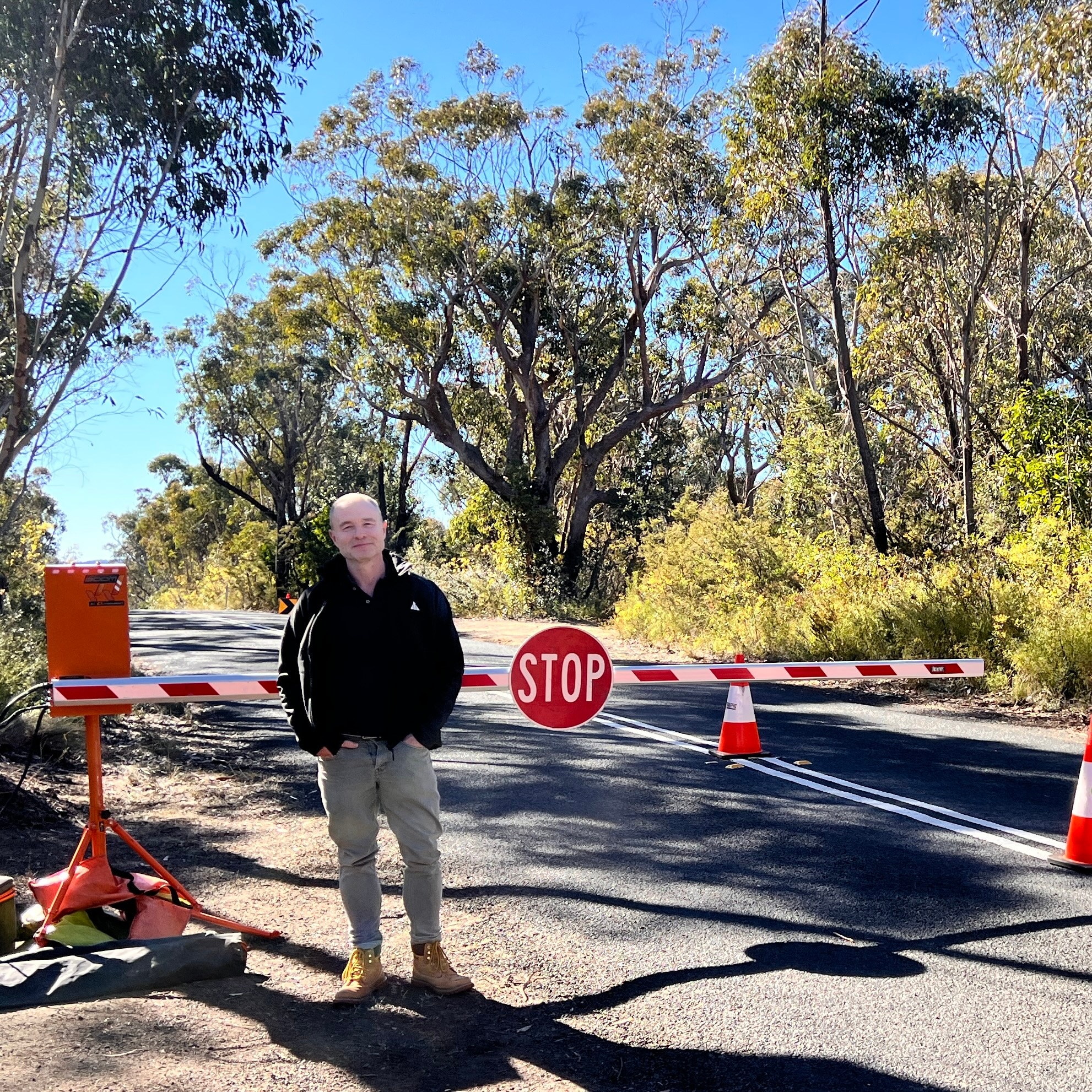 Only road to famous gardens used for The Great Gatsby shut for a year