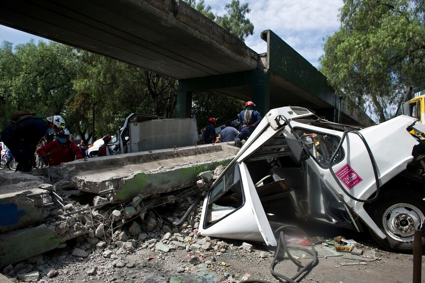 Quake causes destruction in Mexico