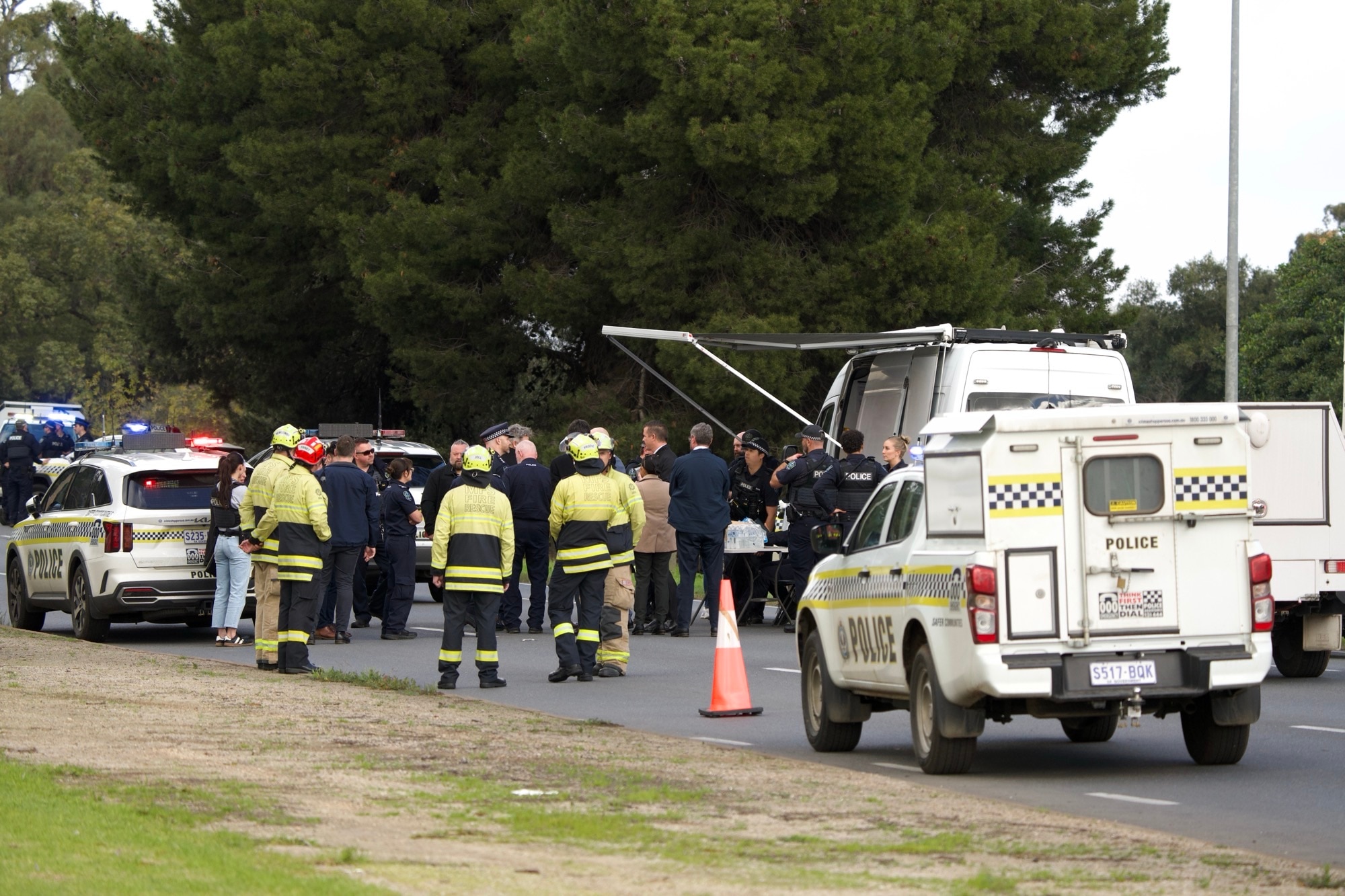 Major police incident blocks main road in Adelaide's north