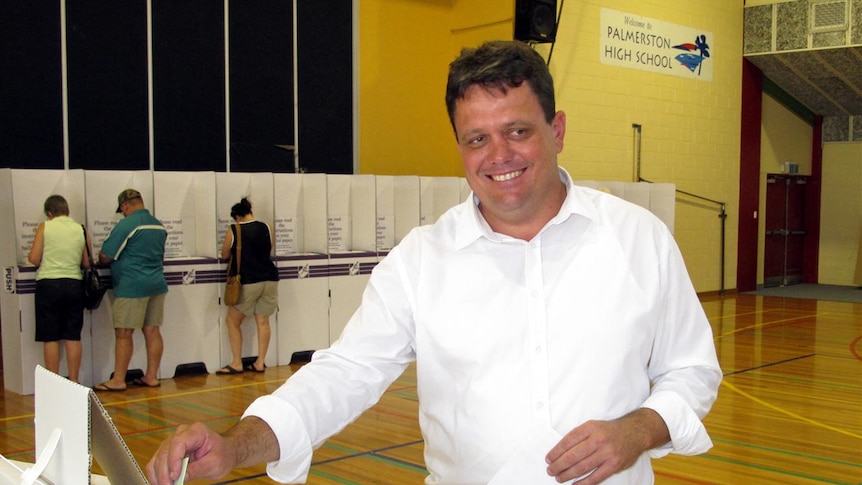 ALP's Damian Hale casts his vote in Palmerston