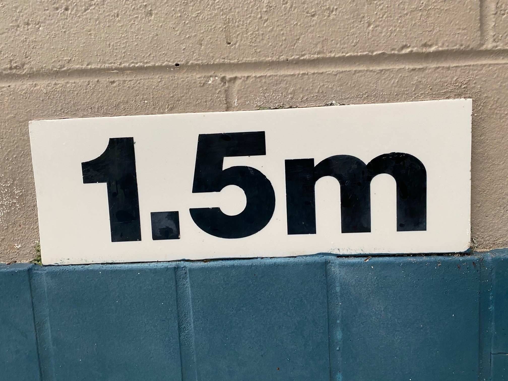 Swimming pool signage of 1.5m water depth for the pool