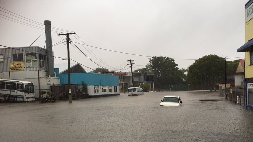 Water levels rising throughout Brisbane
