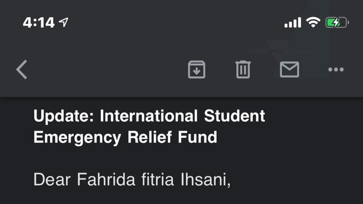 Ida baru menerima konfirmasi pendaftaran bantuan mahasiswa internasional dua minggu setelah mendaftar.