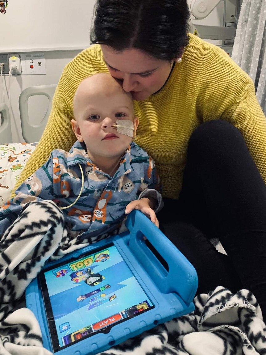 Graycen Gannon and her son Chayse at the Sydney Children's Hospital