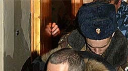 Russia&rsquo;s richest man, Mikhail Khodorkovsky (C), leaves a Moscow court. (File photo)