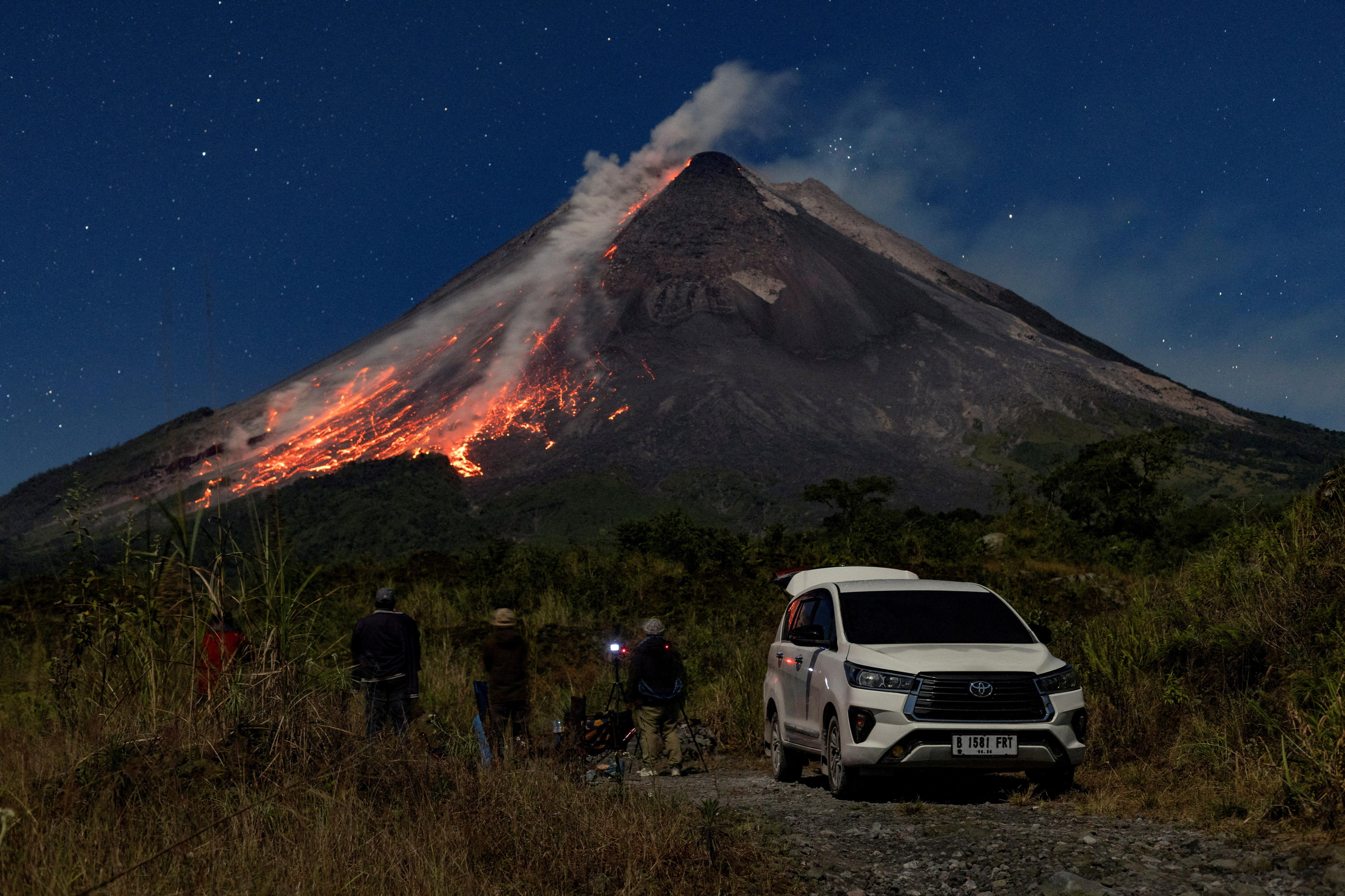 Six volcanoes erupt within days in Indonesia in 'rare' event