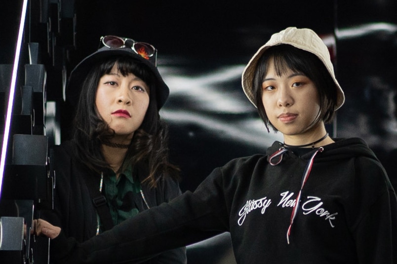 Chinese students Viola Yao and Sophie Lin are big fans of hip hop music.