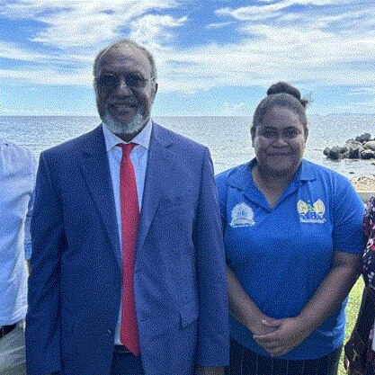 Vanuatu Prime Minister Charlot Salwai and journalists in Honiara